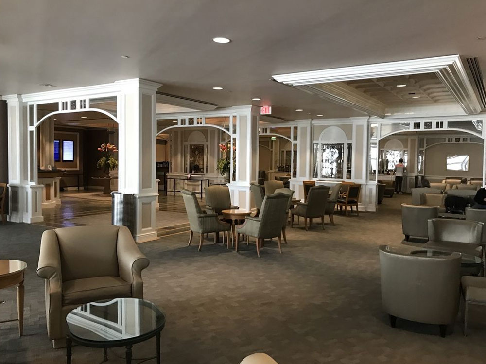 hotel-and-lounges-at-orlando-international-airport