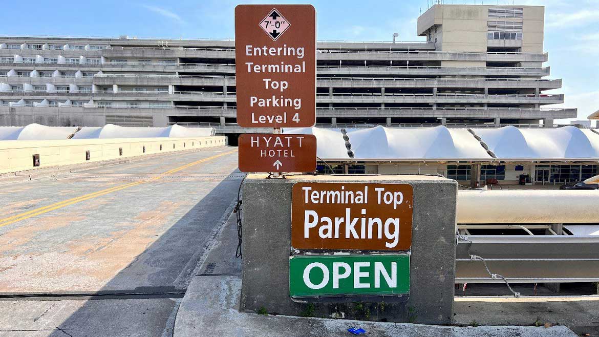 Orlando Airport Terminal Top Parking